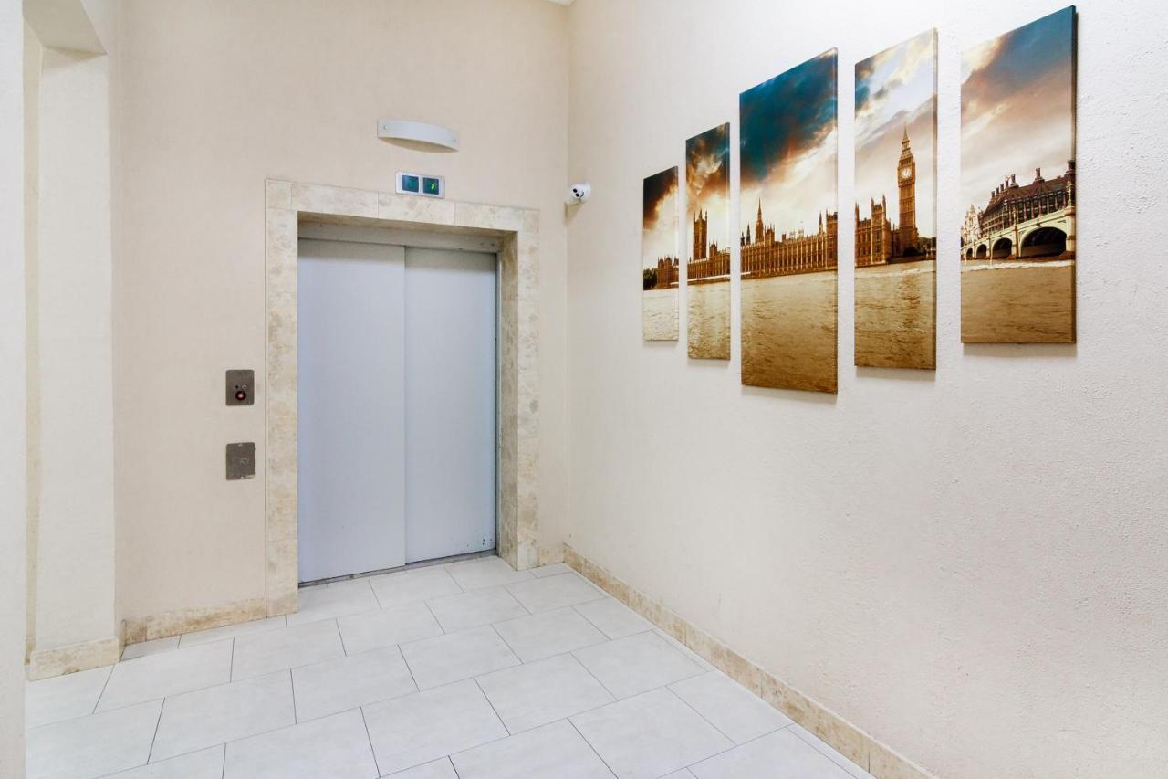 Modern Apartment In The City Center In A New Building Oldenburg Bagian luar foto